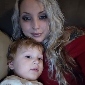 Meet your Posher, Christin mae